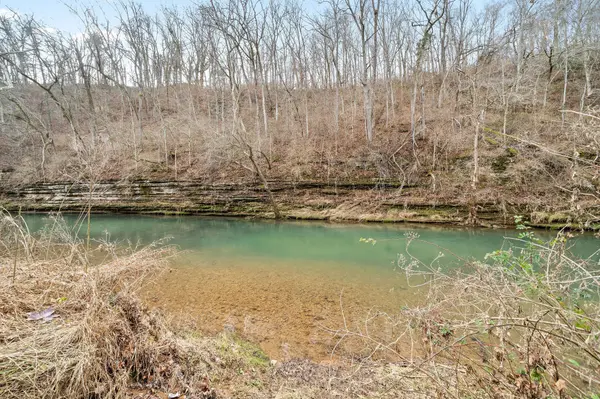 1709 Rains Rd, Clarksville, TN 37042
