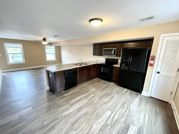 1705 Manning Dr #B, Clarksville, TN 37042