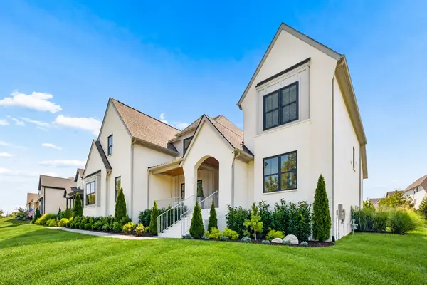 4672 Majestic Meadows Dr, Arrington, TN 37014