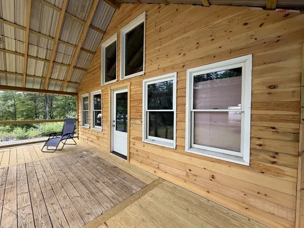 165 Barkers Circle, Copperhill, TN 37317