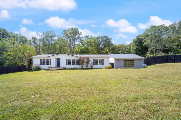 6071 Highway 41a, Pleasant View, TN 37146