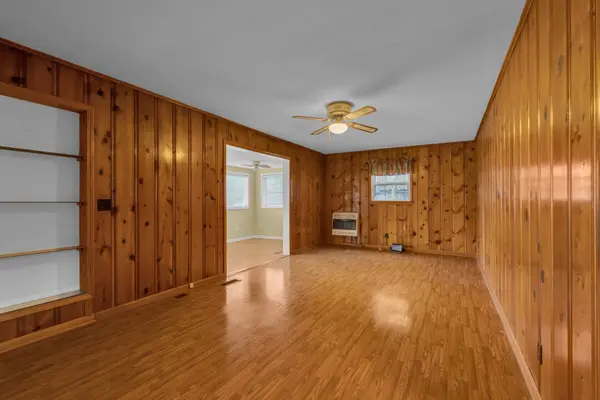 1447 Dry Shave Rd, Mcminnville, TN 37110