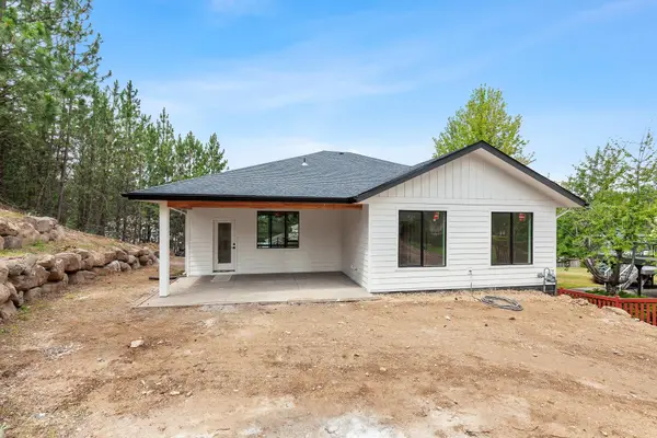 5211 S Fairfax Ln, Spokane Valley, WA 99037