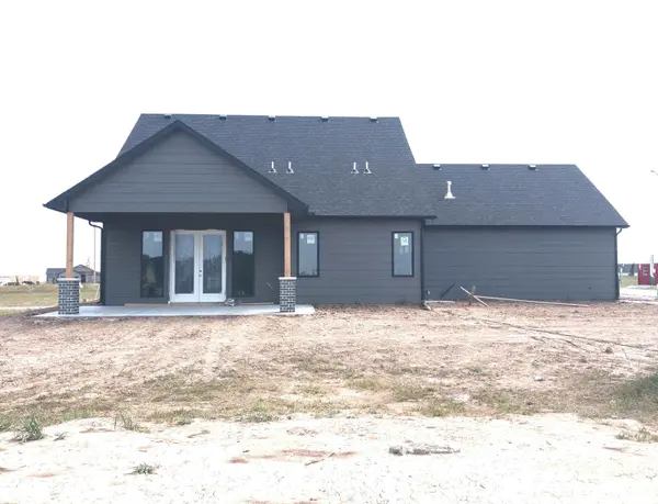1624 E Diamond Cir, Mulvane, KS 67110