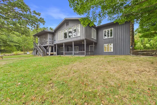 136 Looney LN, Pontiac, MO 65729