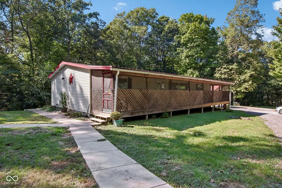 4736 E Mahalasville RD, Morgantown, IN 46160
