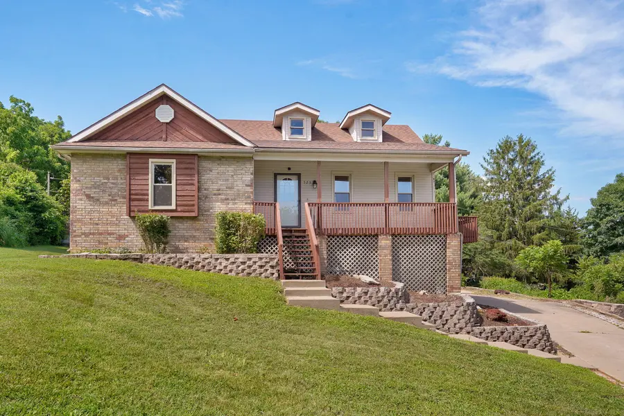 523 E Camino ST, Springfield, MO 65810