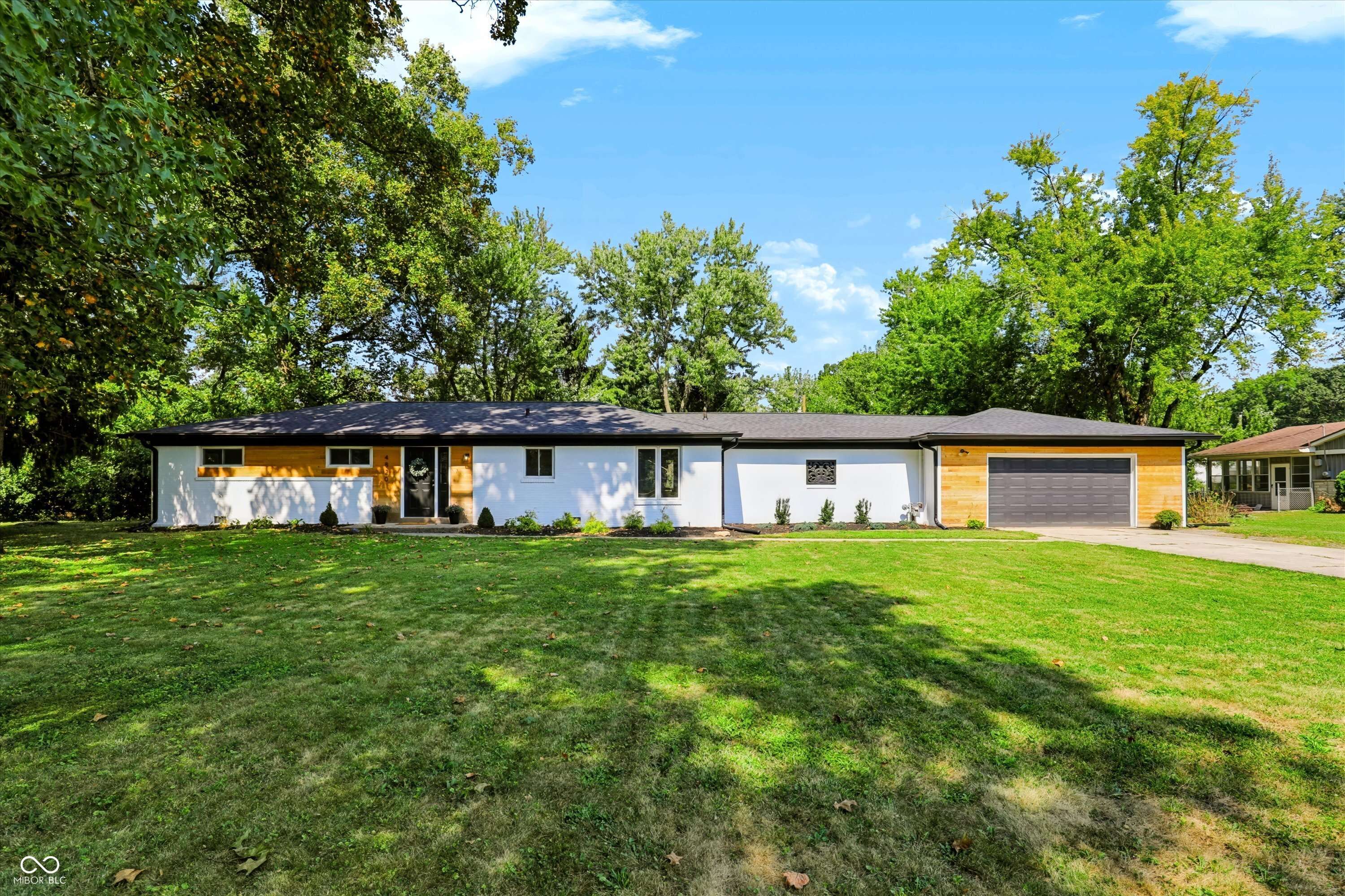 4820 E 70th ST, Indianapolis, IN 46220