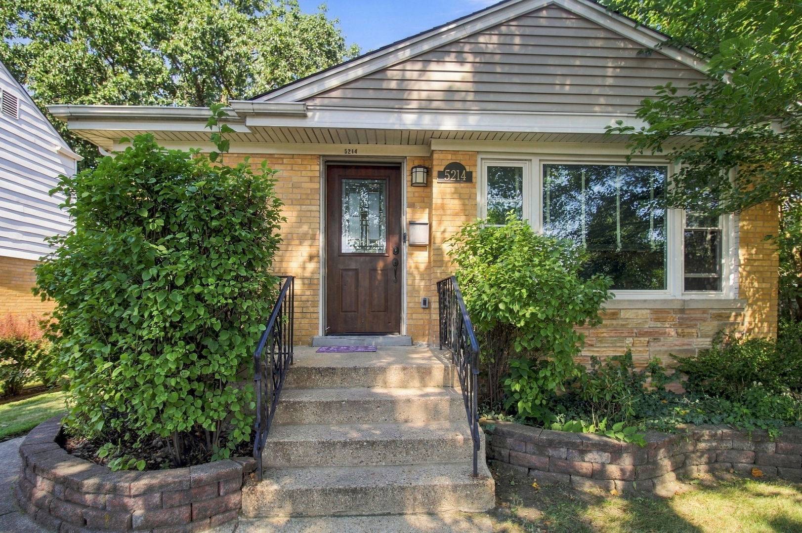 5214 Enfield AVE, Skokie, IL 60077