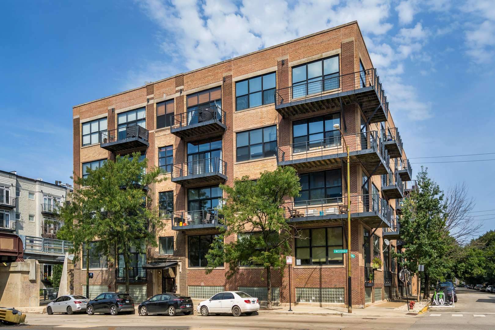 1751 N WESTERN AVE #303, Chicago, IL 60647
