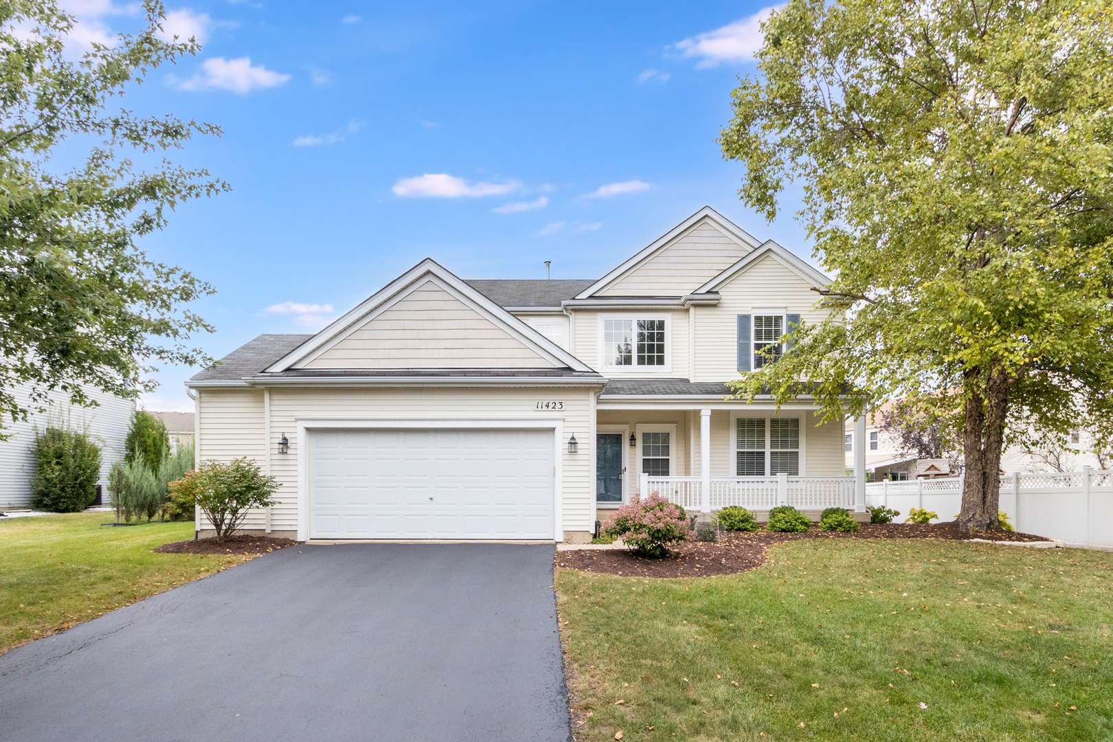 11423 Glenbrook CIR, Plainfield, IL 60585