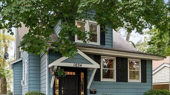 1034 Chestnut ST, Deerfield, IL 60015