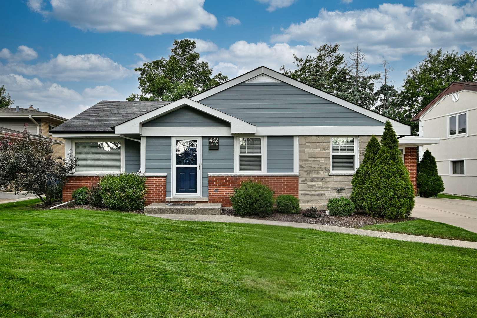 482 E PARK AVE, Elmhurst, IL 60126
