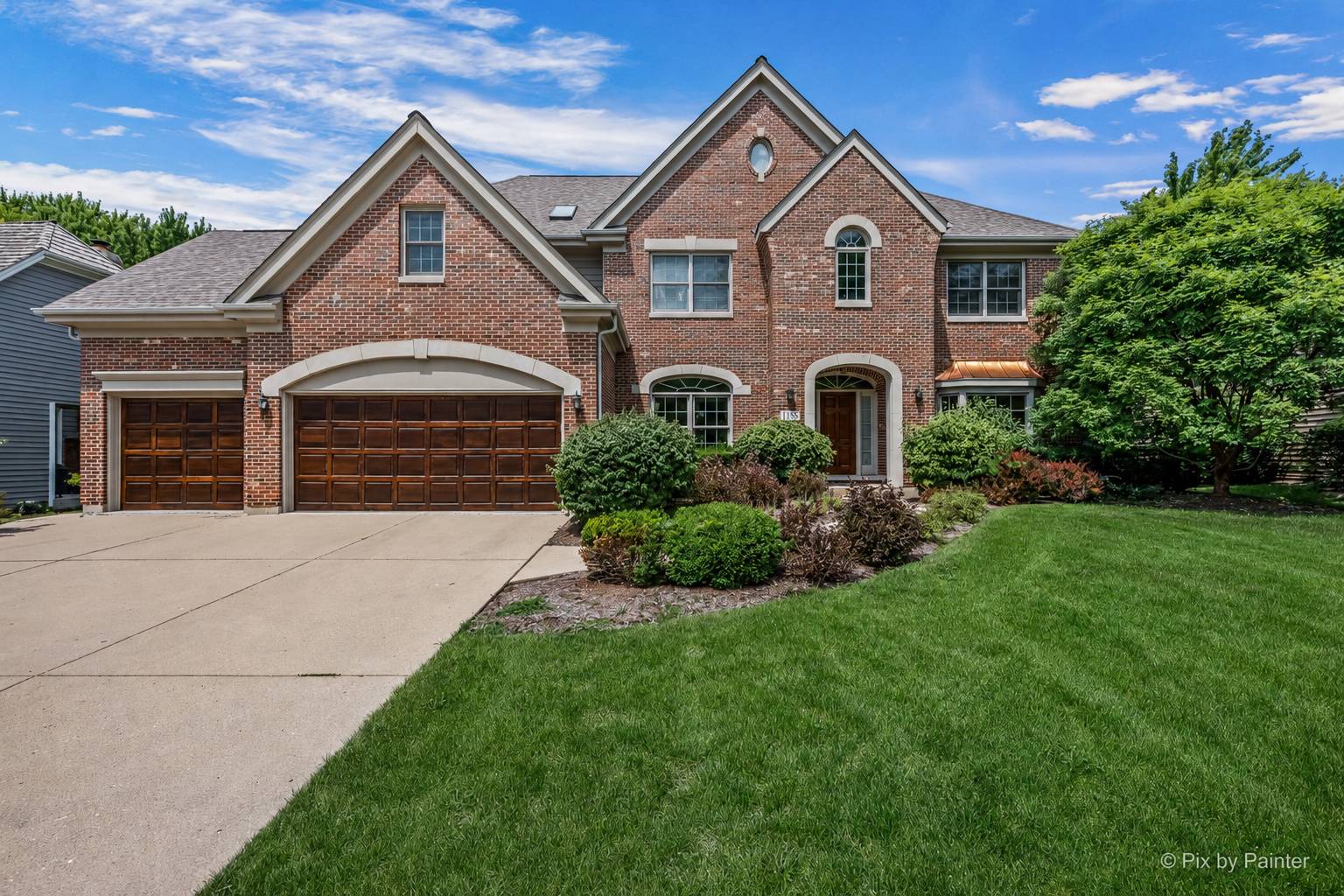 1105 Thoroughbred CIR, St. Charles, IL 60174