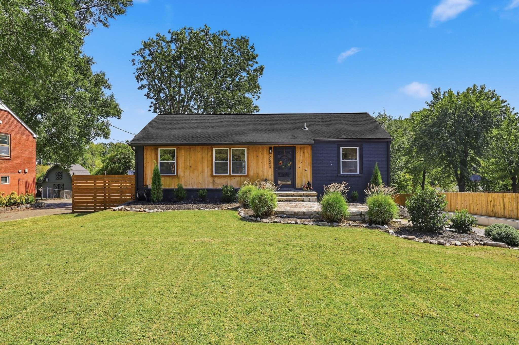 2543 Woodberry Dr, Nashville, TN 37214