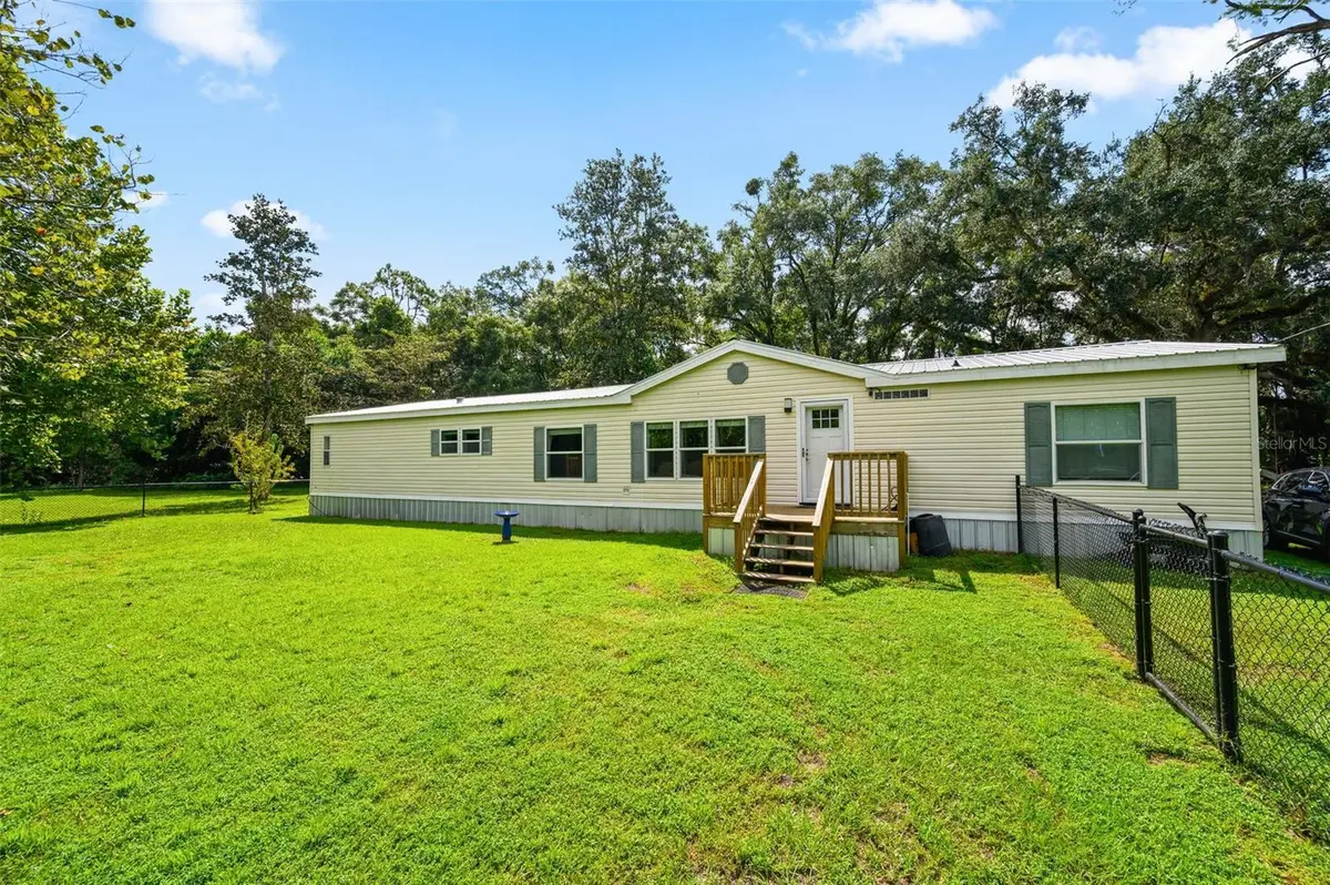 19923 SW 15TH AVE, Newberry, FL 32669