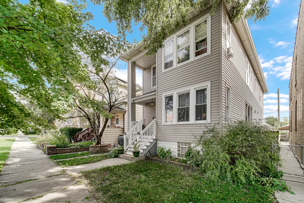 5111 W Henderson ST, Chicago, IL 60641