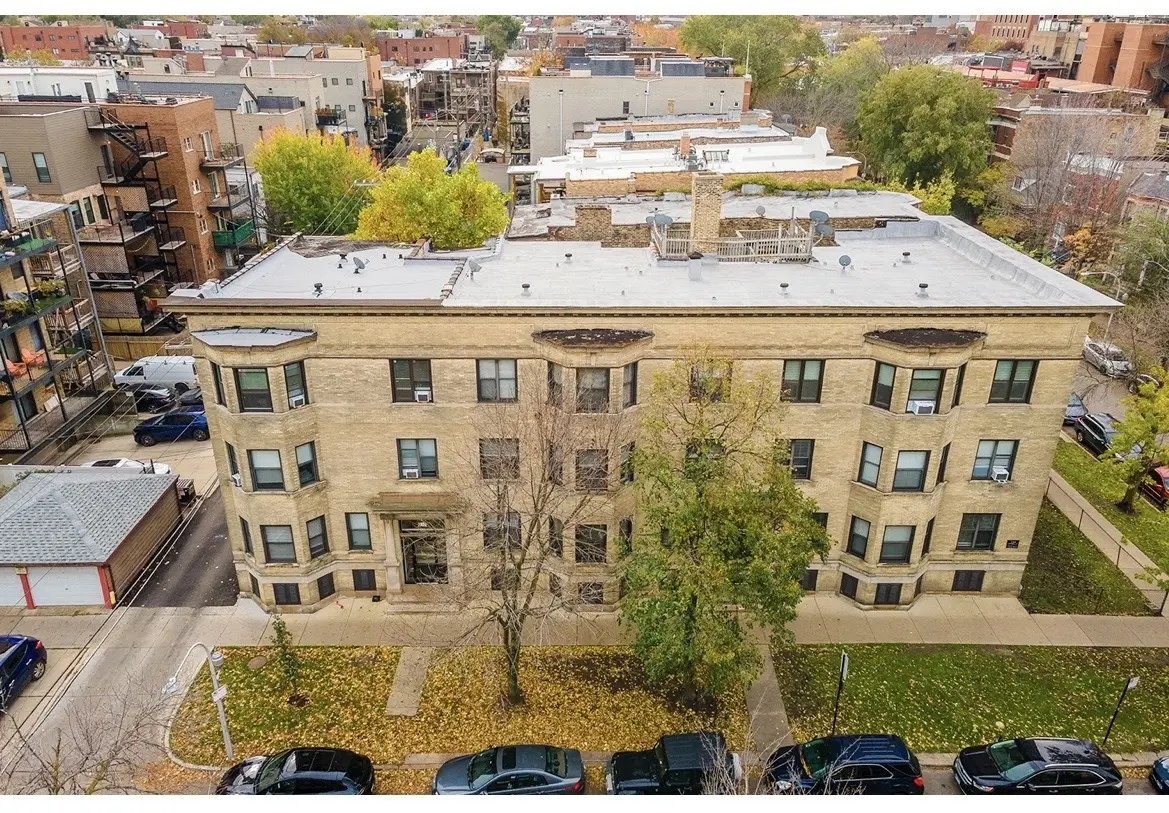 917 W Waveland AVE #1A, Chicago, IL 60613