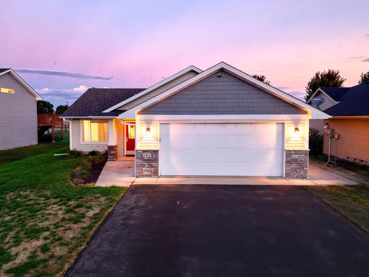767 Park Brook RD NW, Isanti, MN 55040