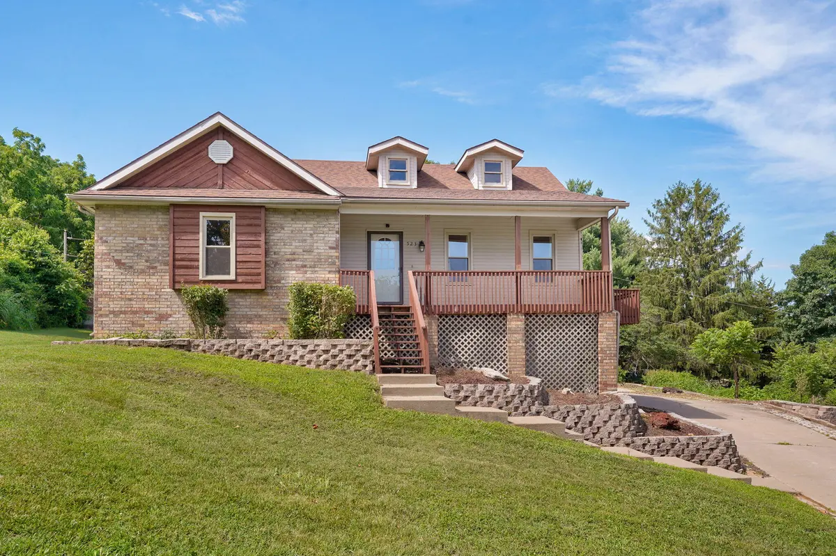 523 E Camino ST, Springfield, MO 65810