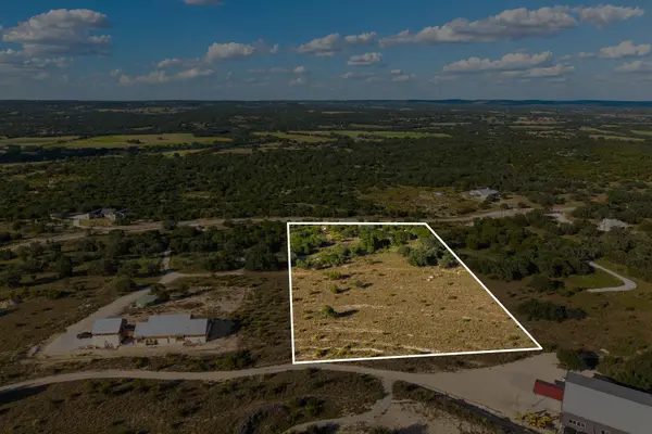 1051 Lipan Apache RUN, Blanco, TX 78606