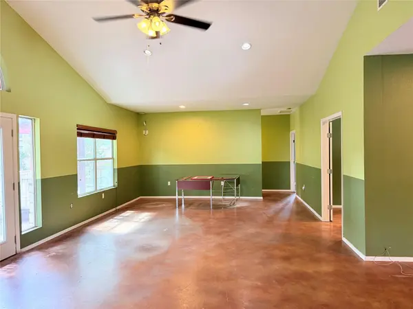 1512 W Howard LN, Austin, TX 78728