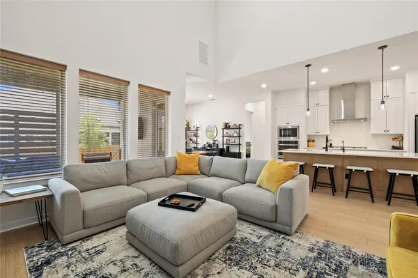 167 Darley Oak DR, Dripping Springs, TX 78620