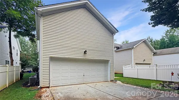 8915 Cinder LN, Huntersville, NC 28078