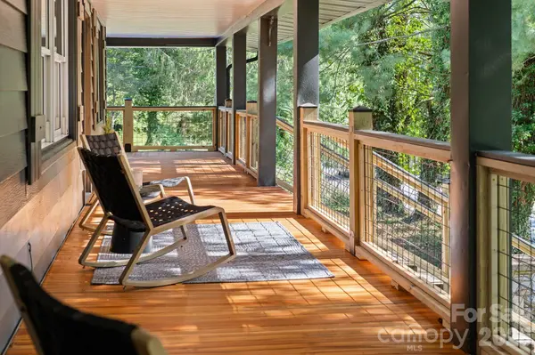 156 State ST, Asheville, NC 28806