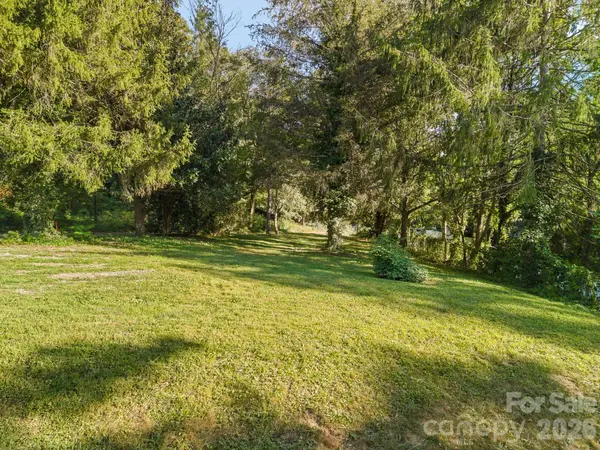 158 State ST, Asheville, NC 28806