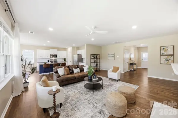 7735 Stonehouse DR, Gastonia, NC 28056