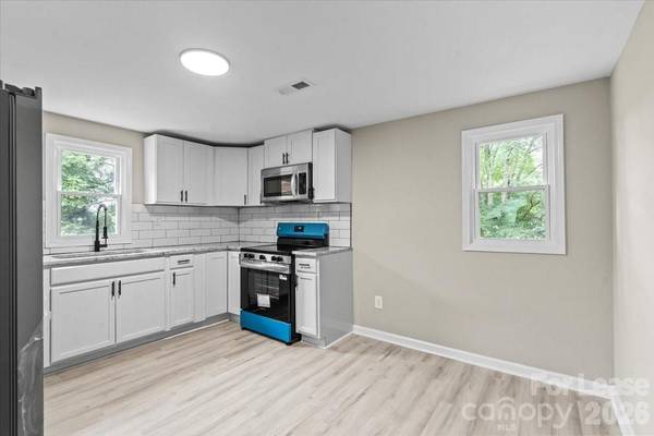 2519 Marble ST #B, Newton, NC 28658