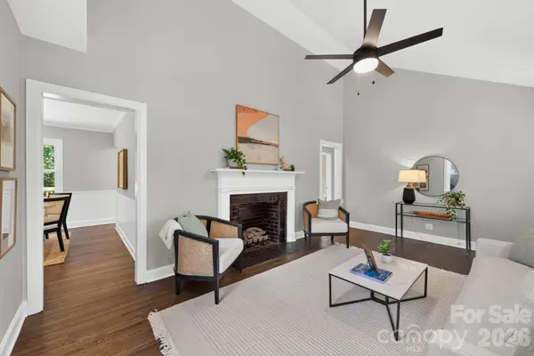 2440 Greenland AVE, Charlotte, NC 28208