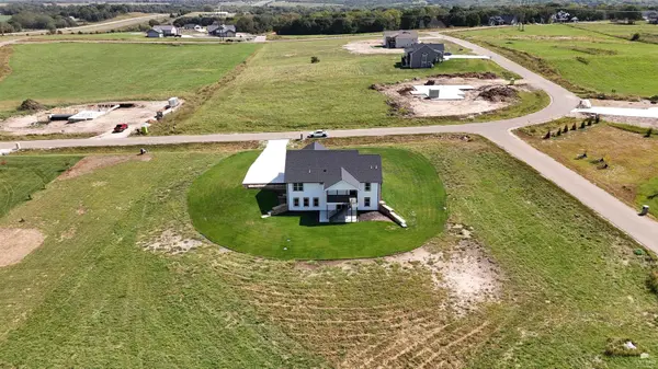 14290 Prairie Trail, Wamego, KS 66547