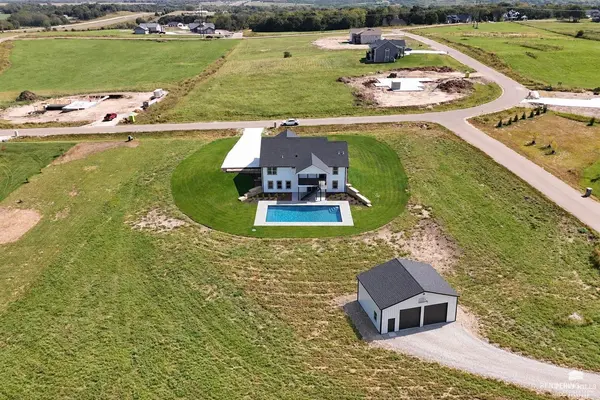 14290 Prairie Trail, Wamego, KS 66547