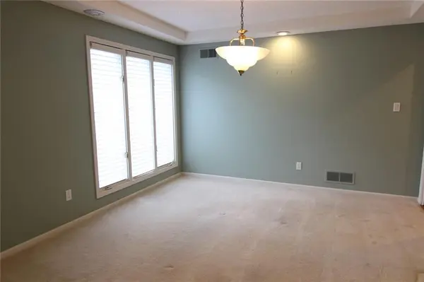 12817 W 116th ST, Overland Park, KS 66210