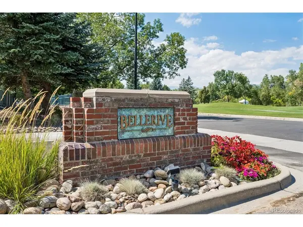 6761 Quartz, Arvada, CO 80007