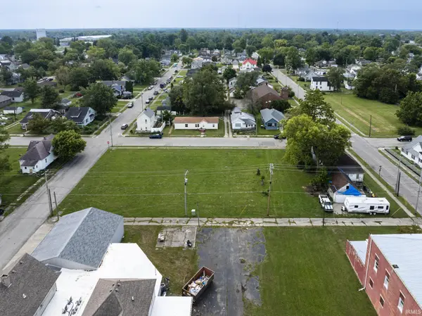 904-914 E 5th ST, Muncie, IN 47302