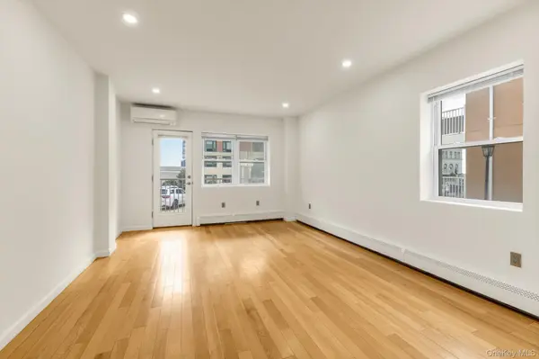 251 W Broadway #210, Long Beach, NY 11561