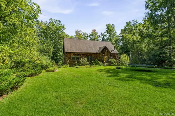 104 Old Forge DR, Carmel, NY 10512