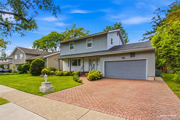 27 Driftwood DR, Port Washington, NY 11050