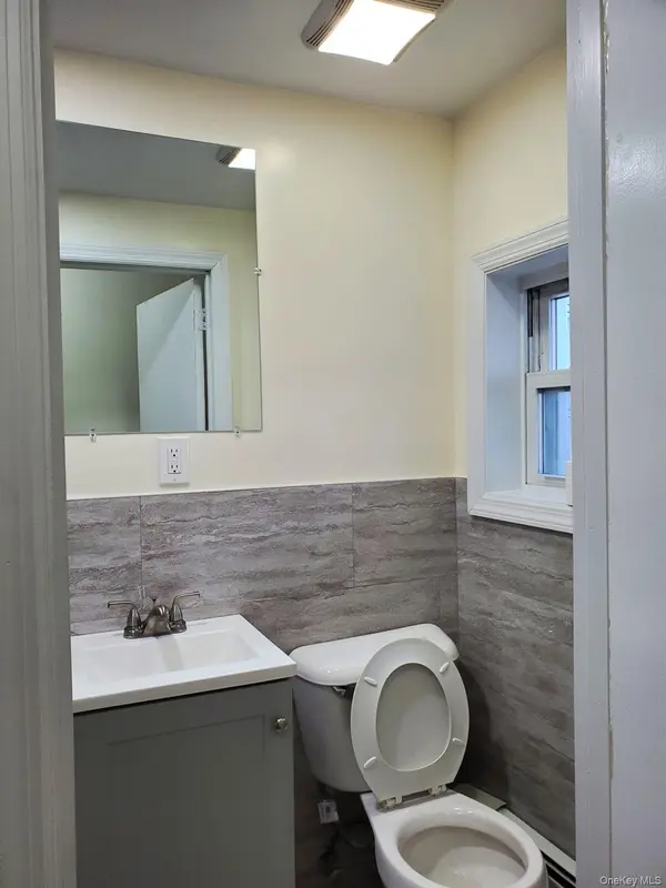 4369 Furman AVE, Bronx, NY 10466