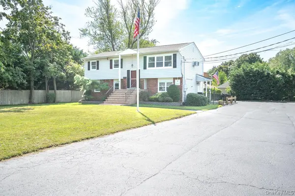 60 Little East Neck RD, Babylon, NY 11702