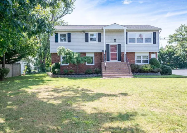60 Little East Neck RD, Babylon, NY 11702