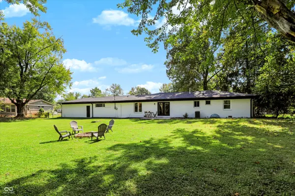 4820 E 70th ST, Indianapolis, IN 46220