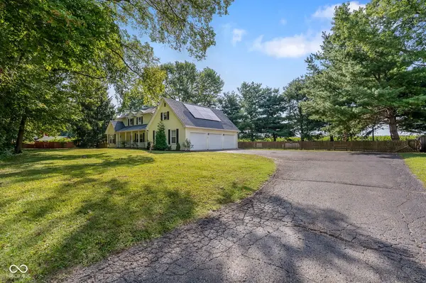 2767 E Charmil DR, Mooresville, IN 46158