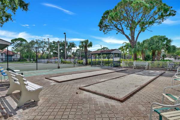 4420 46TH AVE W #202, Bradenton, FL 34210
