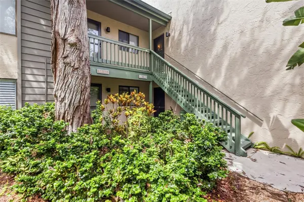1601 BAYHOUSE POINT DR #204, Sarasota, FL 34231