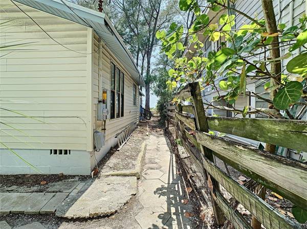 10218 GULF BLVD, Treasure Island, FL, 33706 photo 7