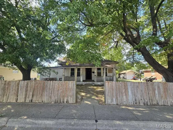 359 W Hayes ST, Lebanon, MO 65536